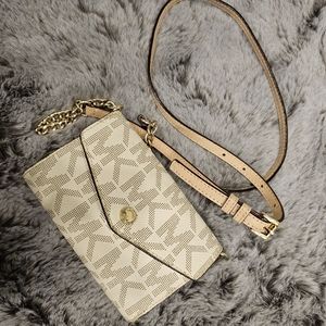 Michael Kors Crossbody Wallet Bag Monogram